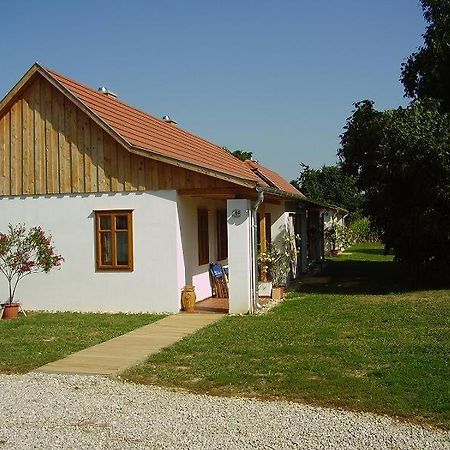Martonvendeghaz 1 Villa Gelse Exteriör bild